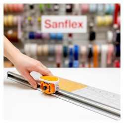 FISKARS RULE 1014651 COUTEAU 6X24 POUCES 45MM