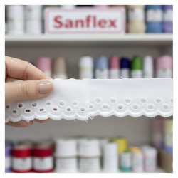 Embroidered Strip 29032 2.5 cm 13.80 Meters