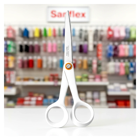 Tijera fiskars 1020413 universal blanca 17cm